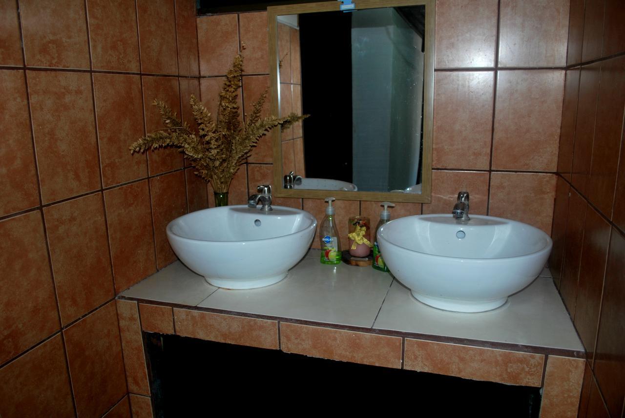 Passifloras Hostel Quepos Extérieur photo