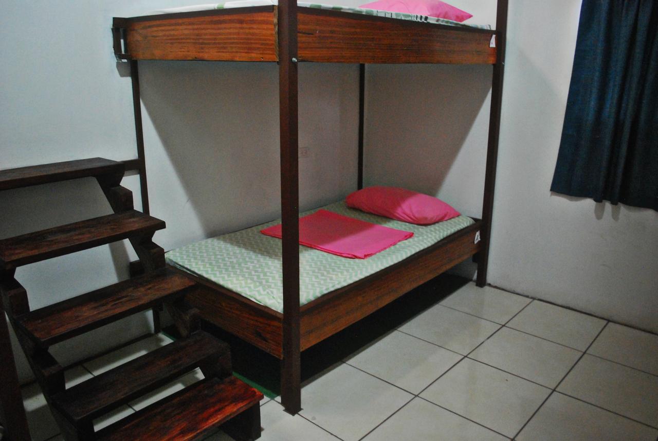 Passifloras Hostel Quepos Extérieur photo