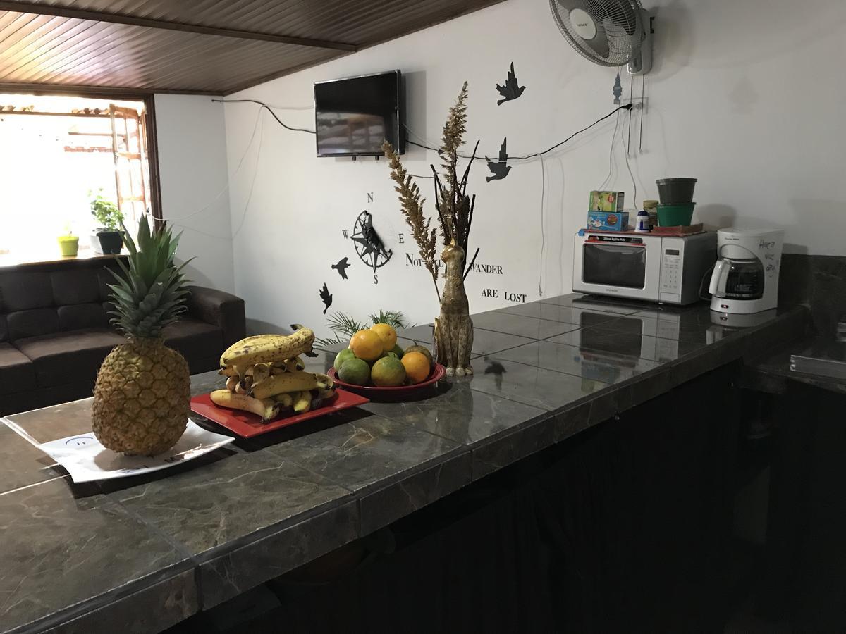 Passifloras Hostel Quepos Extérieur photo