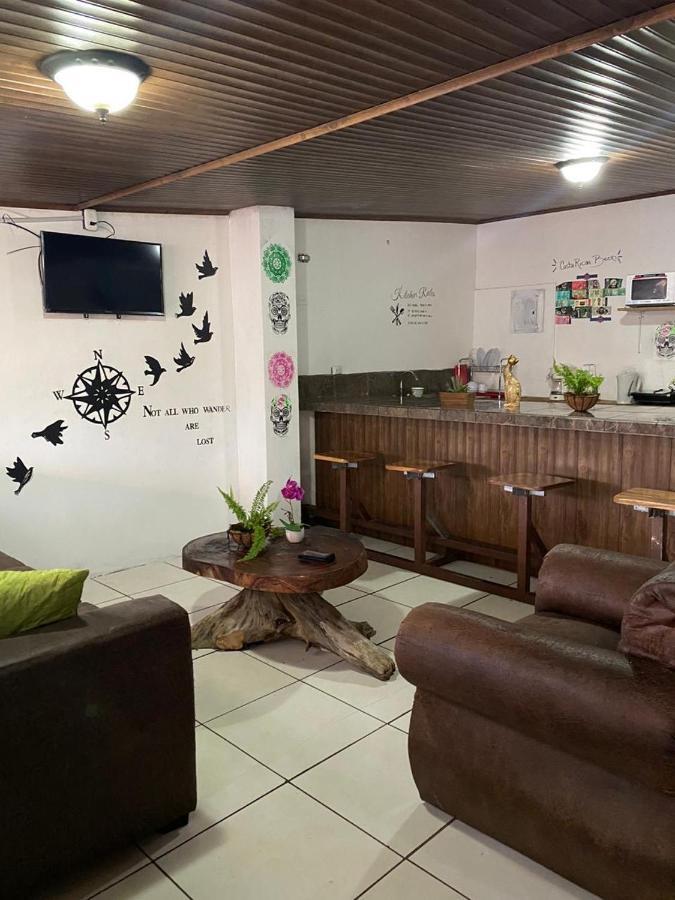 Passifloras Hostel Quepos Extérieur photo